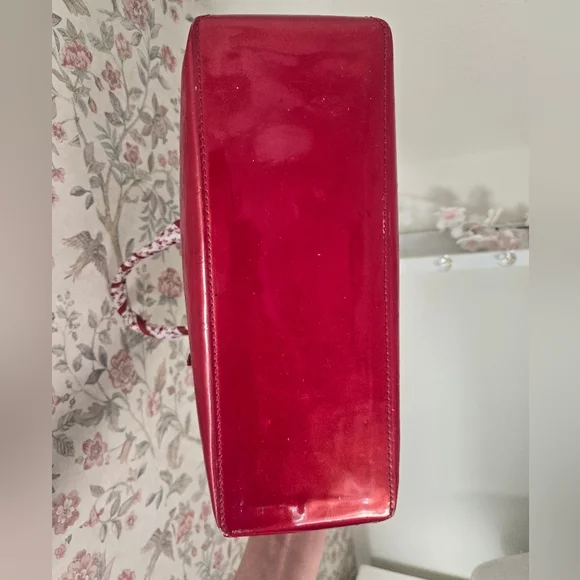 Louis Vuitton Wilshire PM in red Monogram Vernis leather ❤️ - Picture 12 of 13